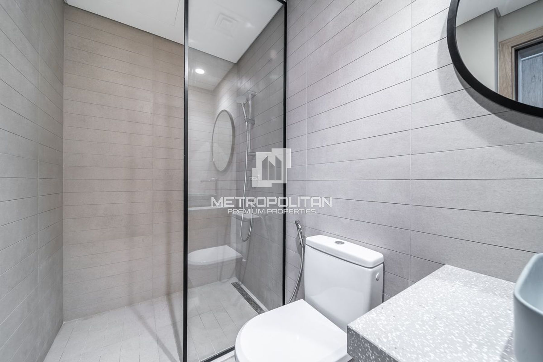 Brand New Studio | Available Now | Canal View