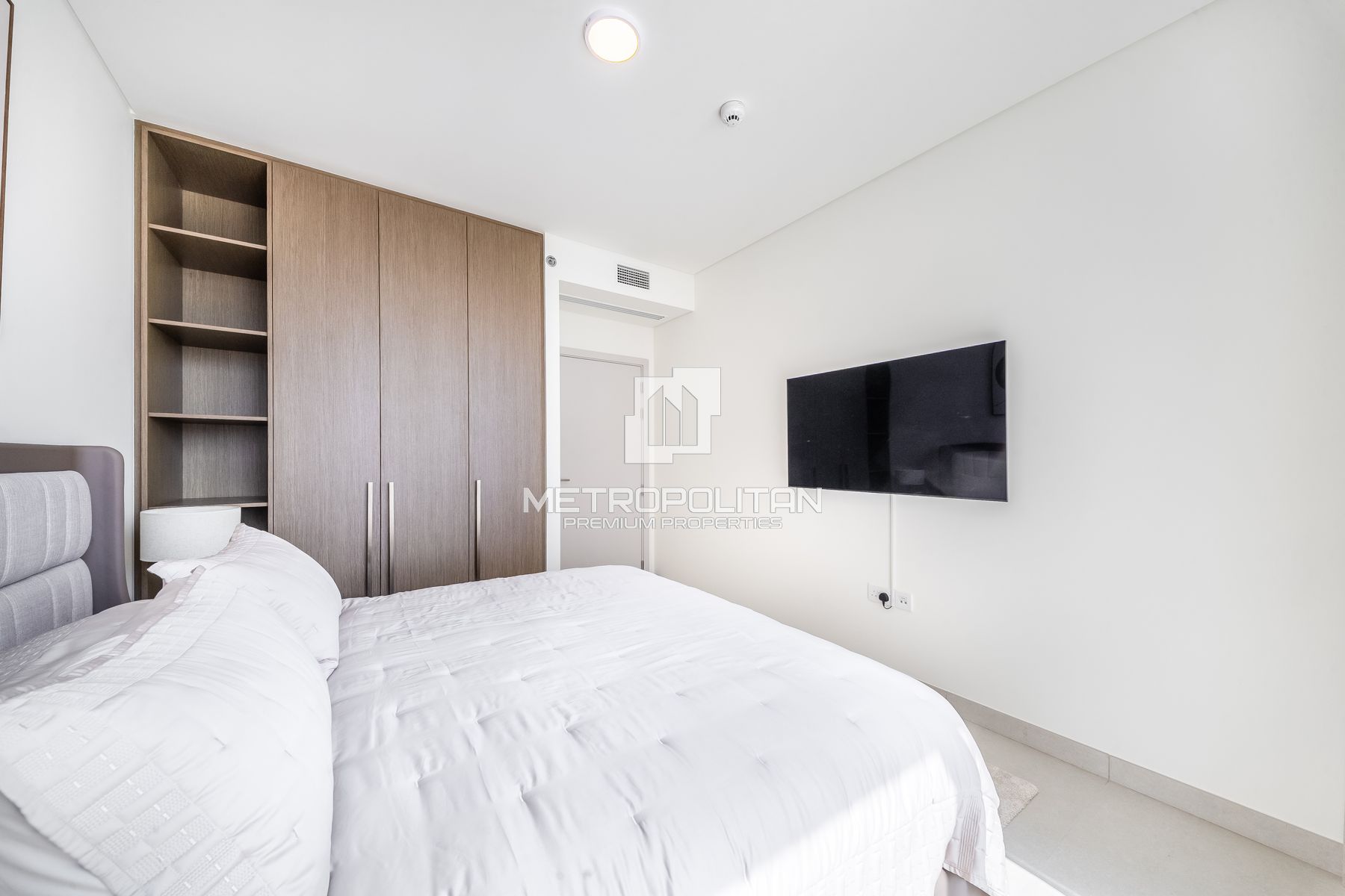 Elegant Furnished | Upgraded | Waterfront Living
