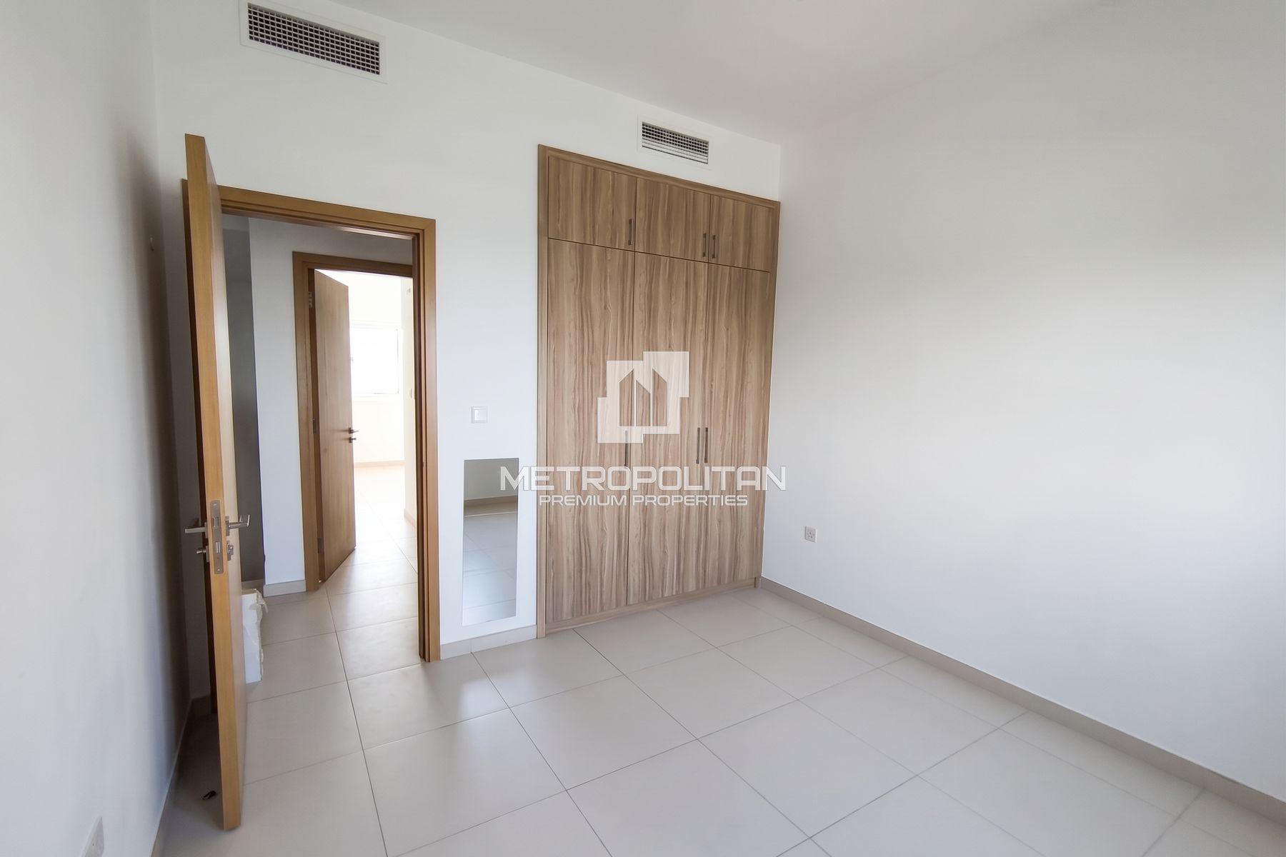 Spacious 3BR Villa | Ready to Move | 3 Cheques