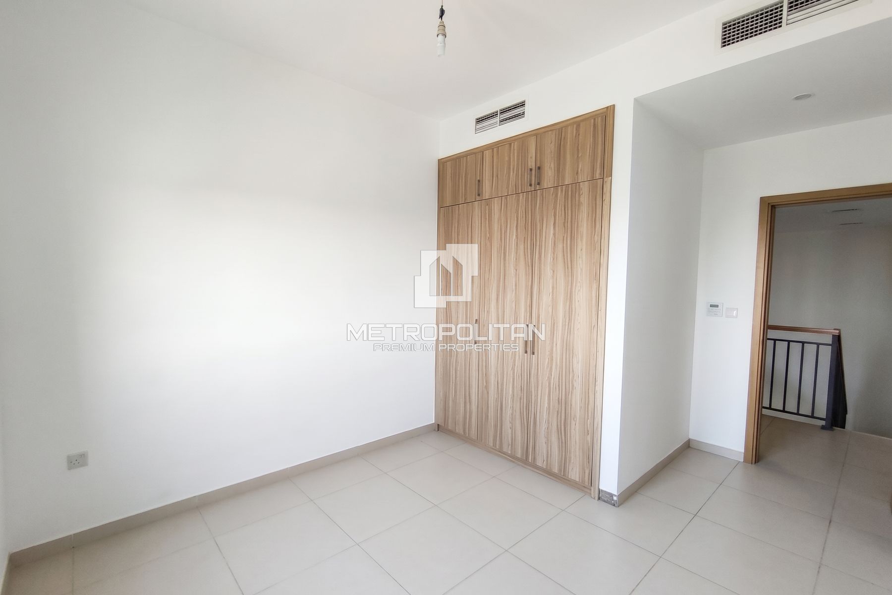 Spacious 3BR Villa | Ready to Move | 3 Cheques