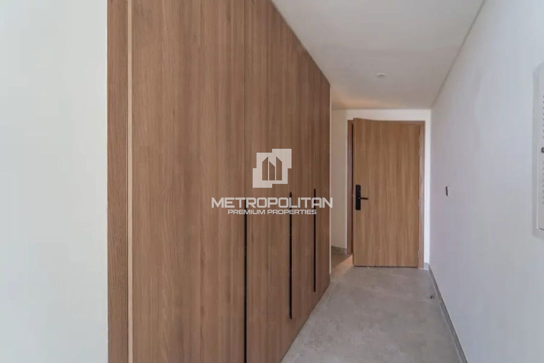 READY TO MOVE | HIGH FLOOR | MARINIA SKYLINE VIEW