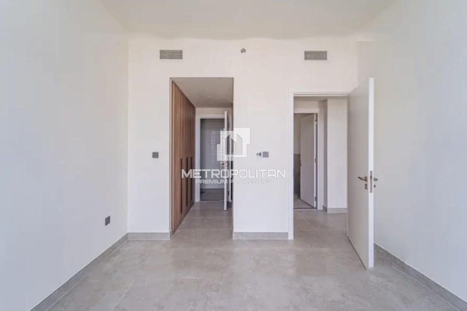 READY TO MOVE | HIGH FLOOR | MARINIA SKYLINE VIEW