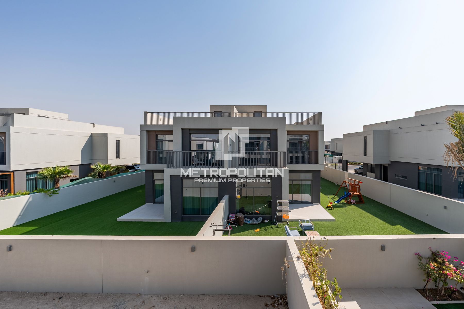 Large Plot | Beachfront Community | Family Living