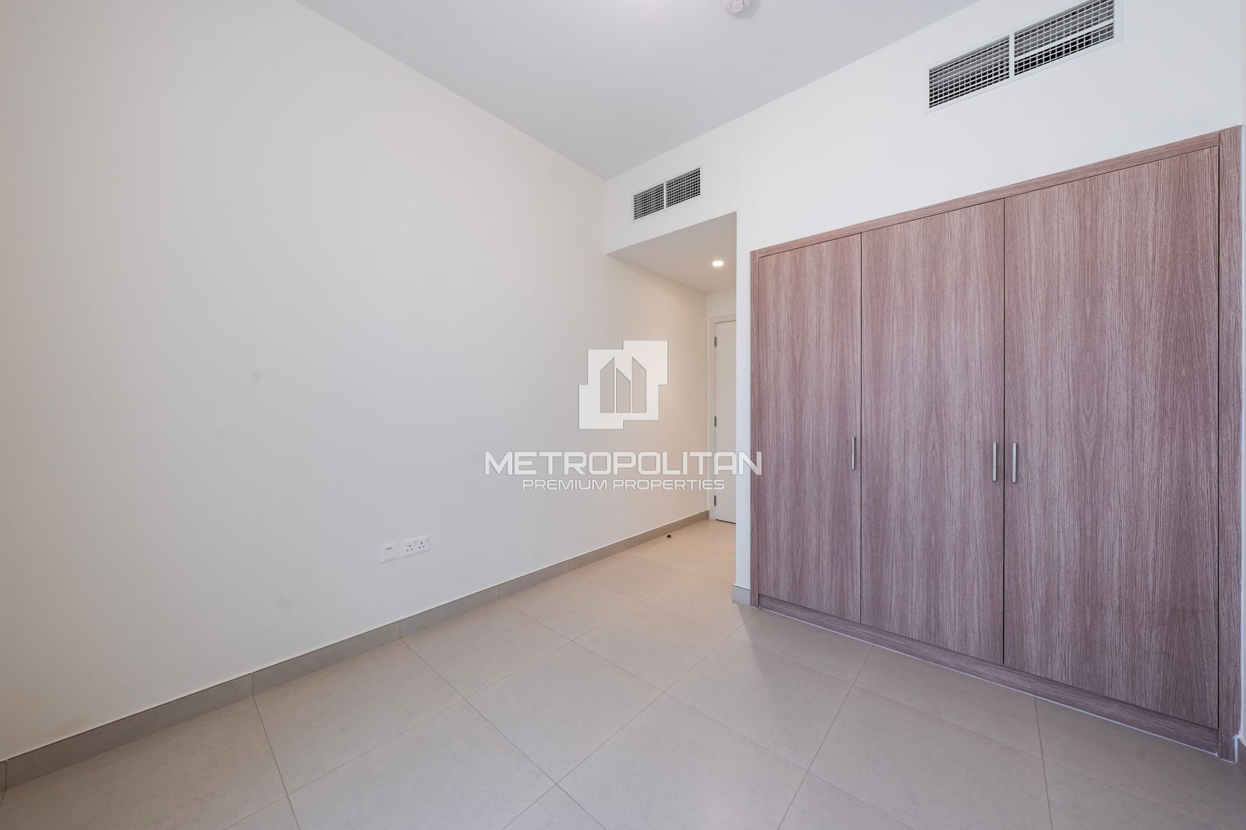 Large Plot | Beachfront Community | Family Living