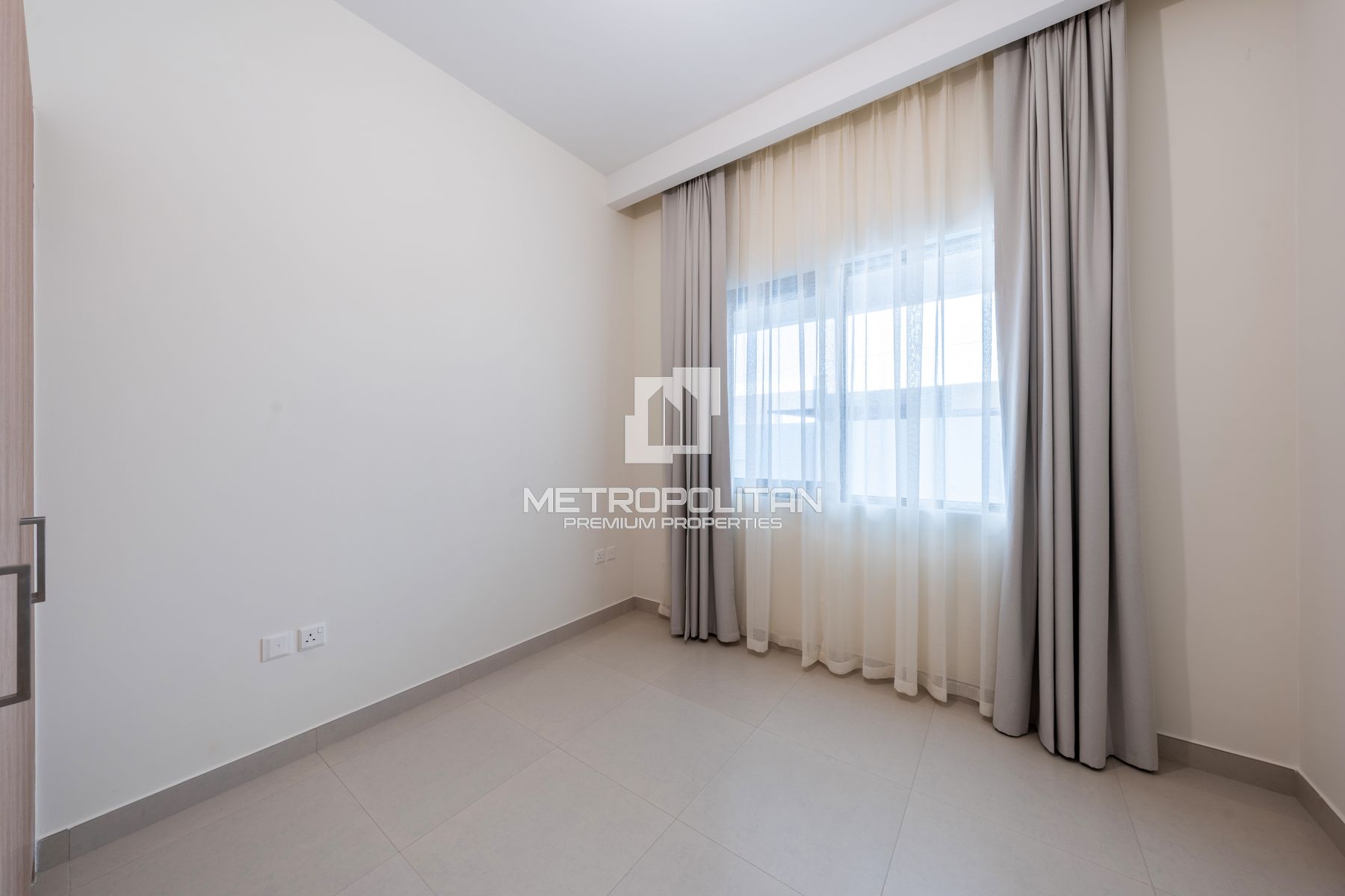 Large Plot | Beachfront Community | Family Living