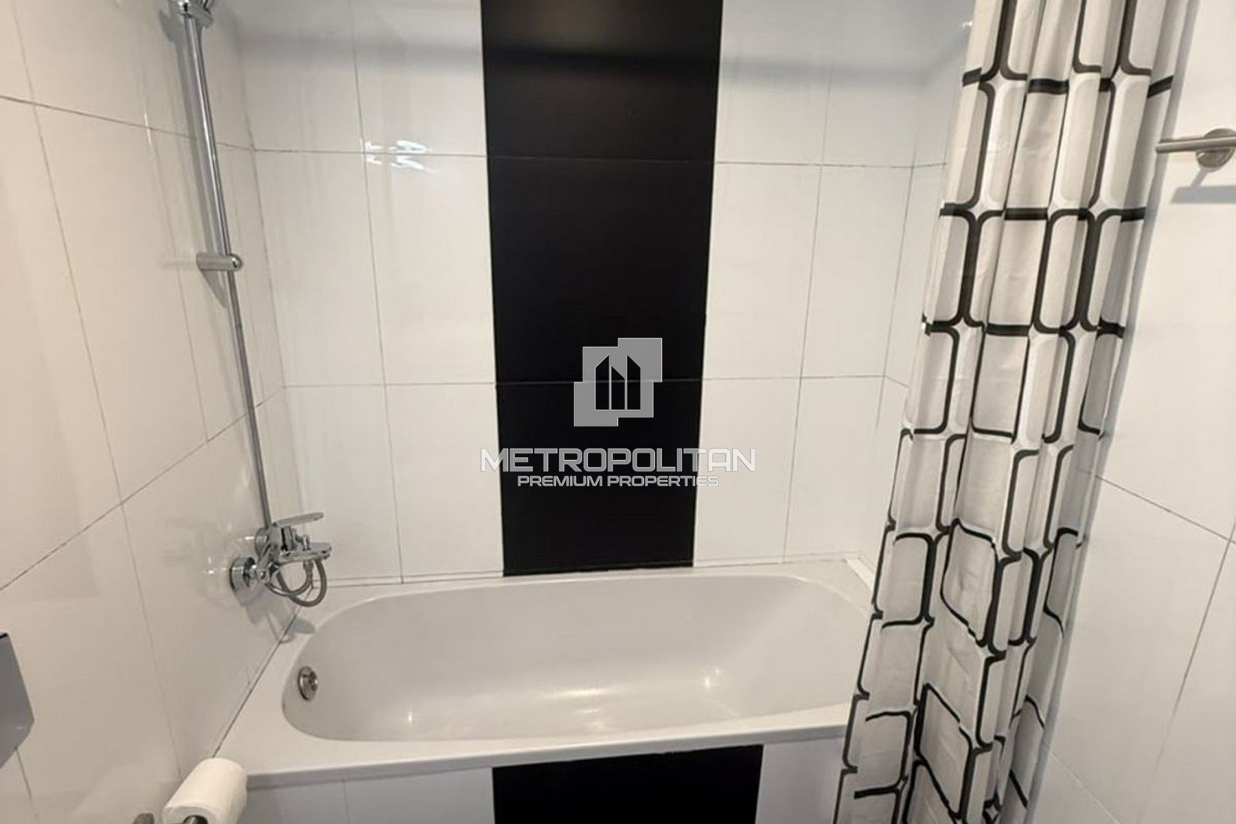 Fully Furnished | Spacious Layout | Middle Floor