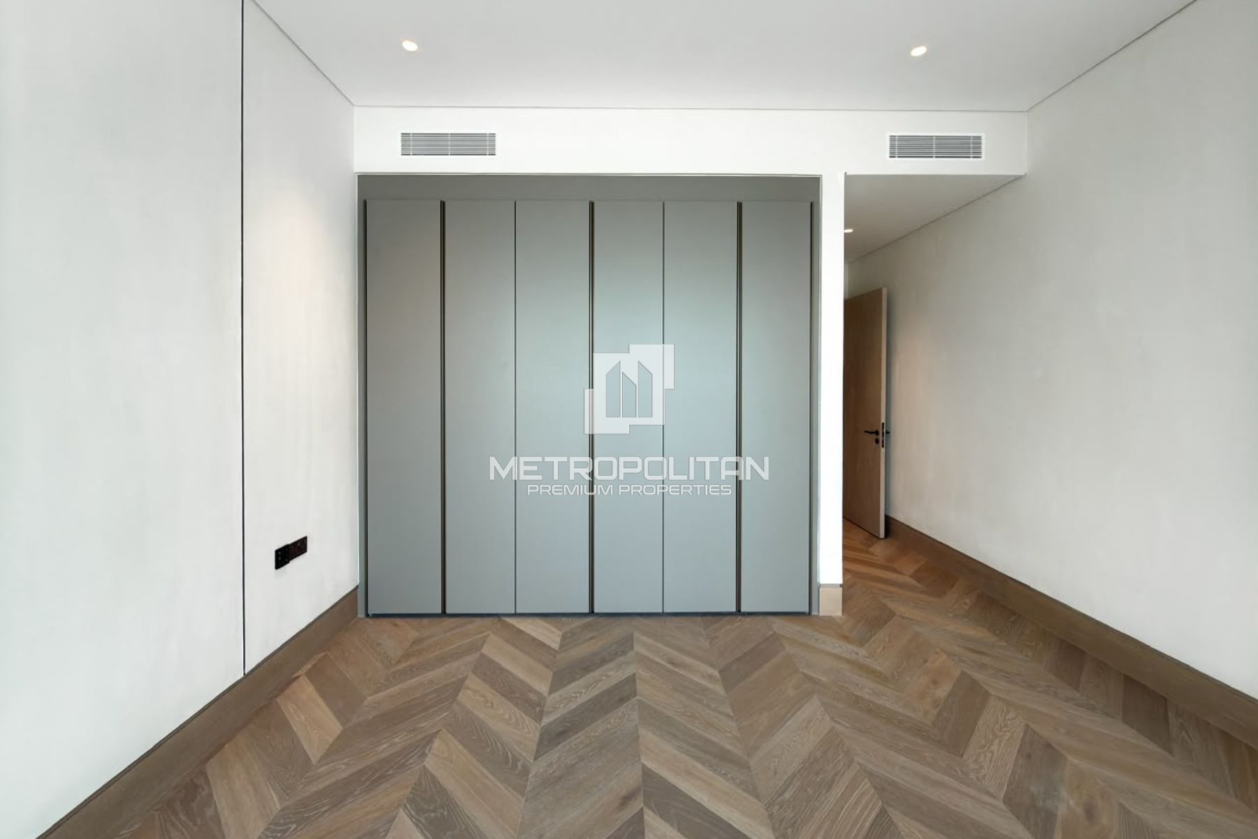 Amazing Views  | Corner Unit| High Floor