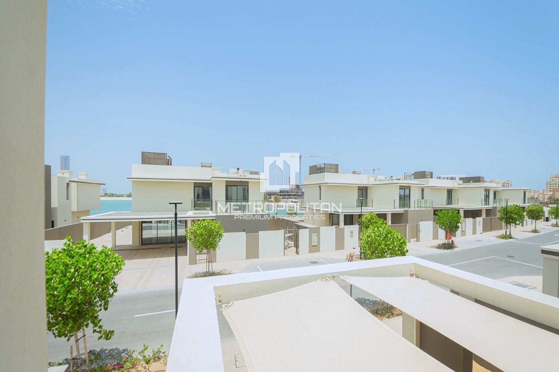 2BR Townhouse |Beautiful Beach View |Falcon Island