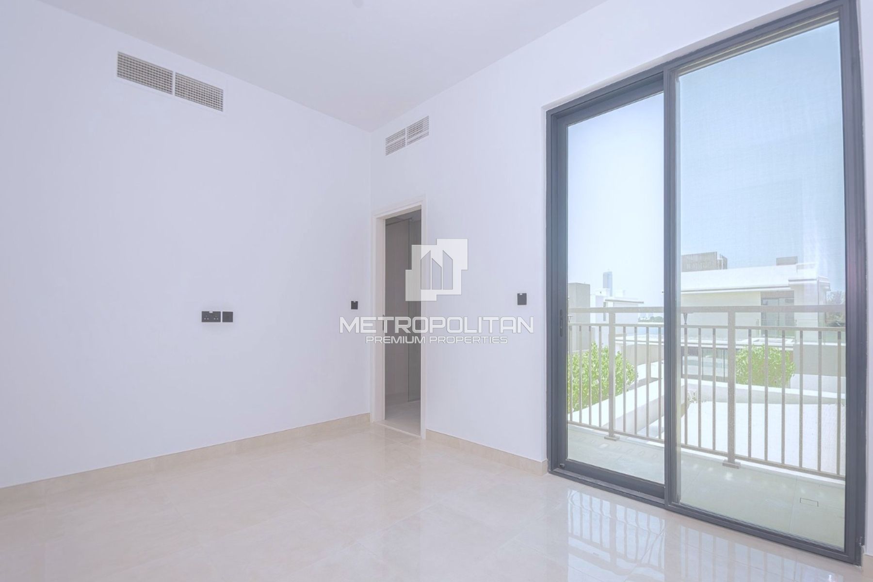 2BR Townhouse |Beautiful Beach View |Falcon Island