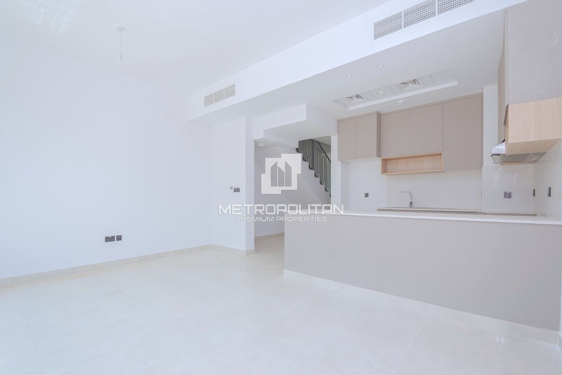 2BR Townhouse |Beautiful Beach View |Falcon Island