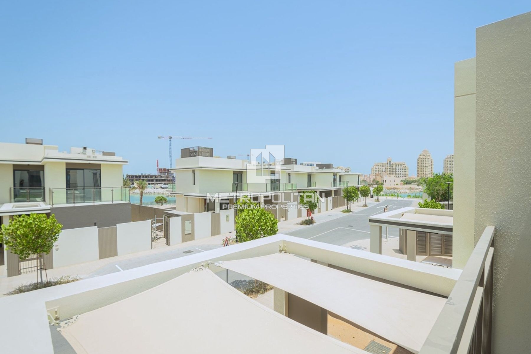 2BR Townhouse |Beautiful Beach View |Falcon Island