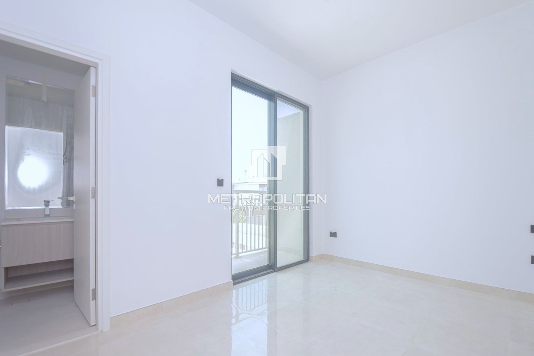 2BR Townhouse |Beautiful Beach View |Falcon Island