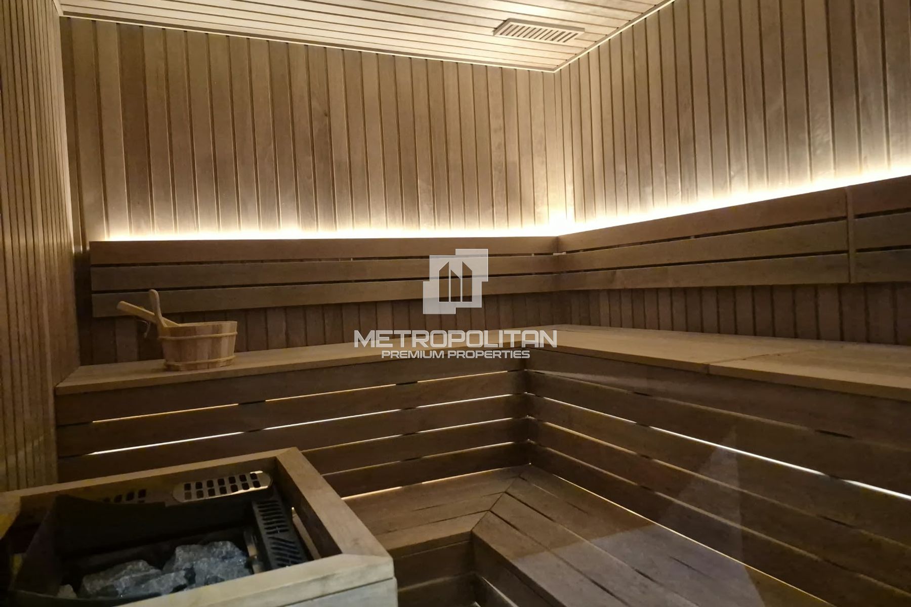 High-Floor Studio |Spectacular Water Views |Vacant