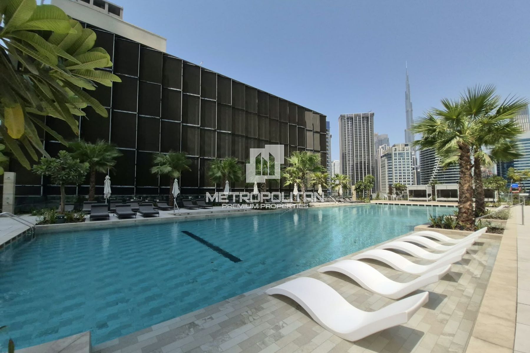 High-Floor Studio |Spectacular Water Views |Vacant