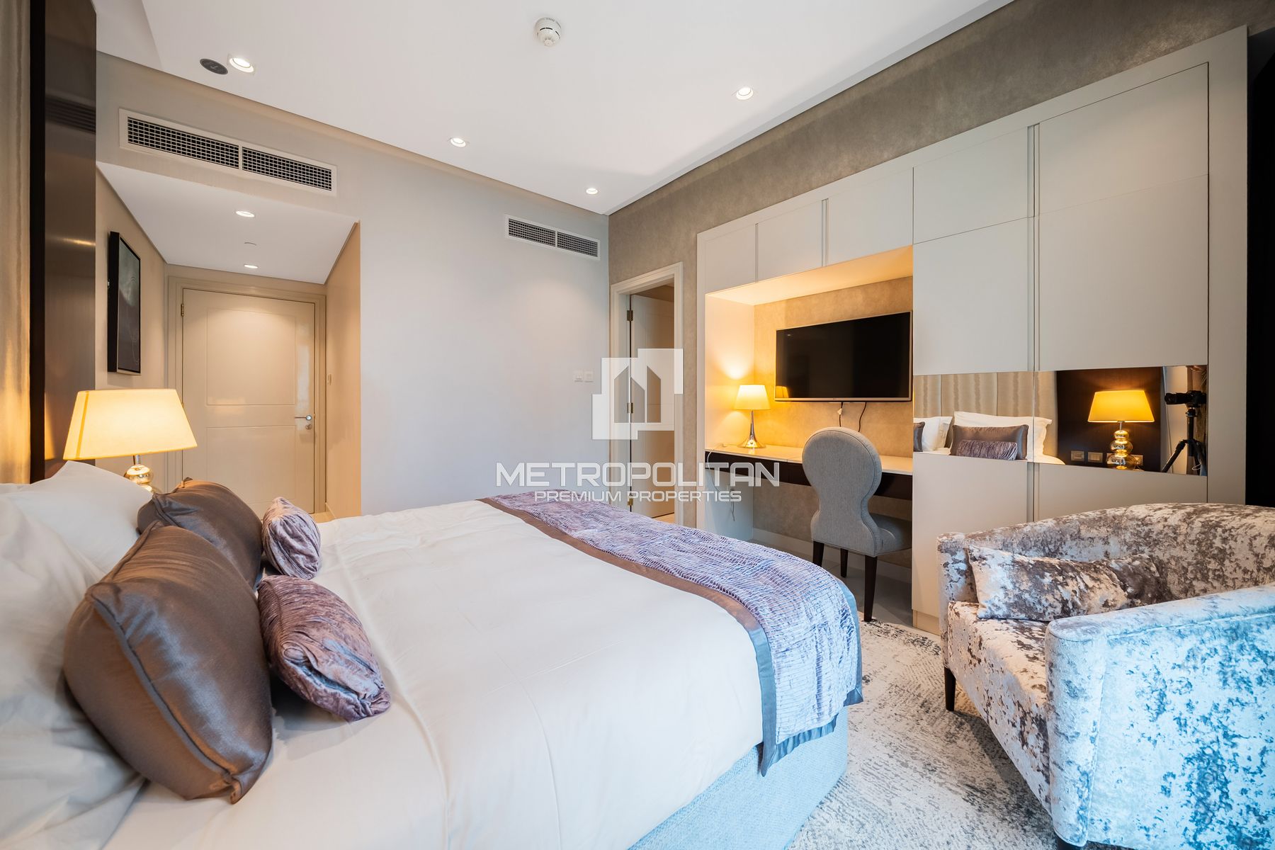 Spacious Apartment | Fully Furnished | Vacant