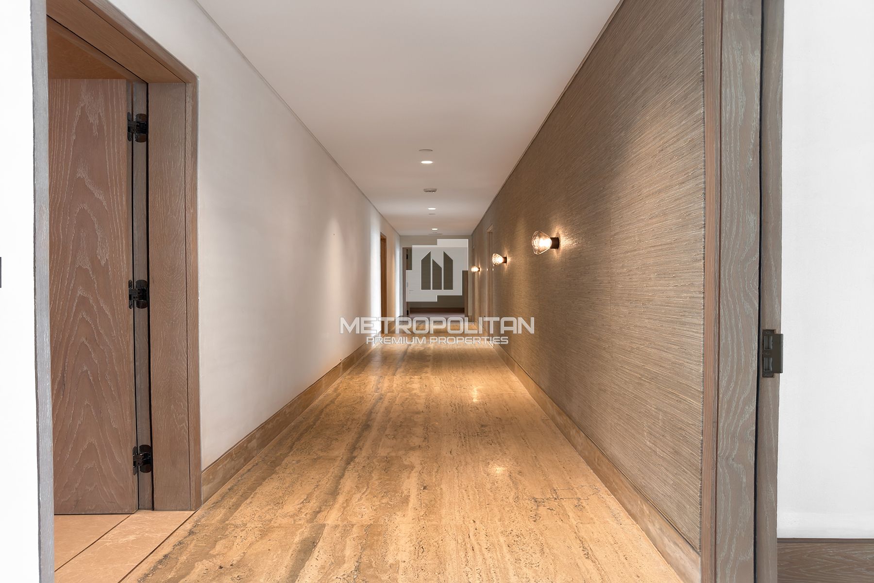 Panoramic Palm View | Vacant | Luxury Living