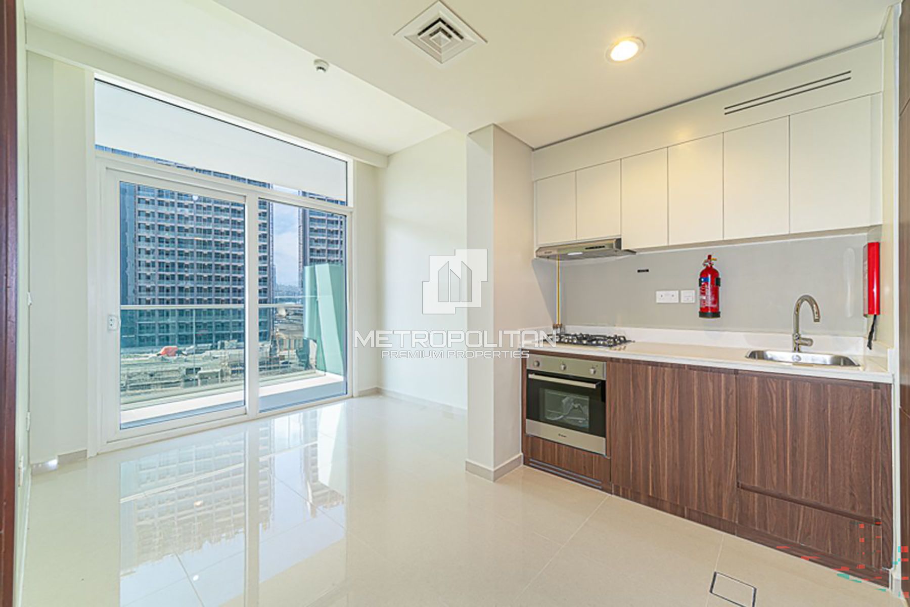 Spacious | Unfurnished | Vacant from November