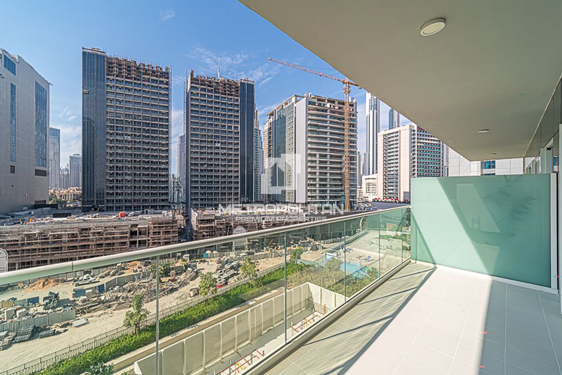 Spacious | Unfurnished | Vacant from November