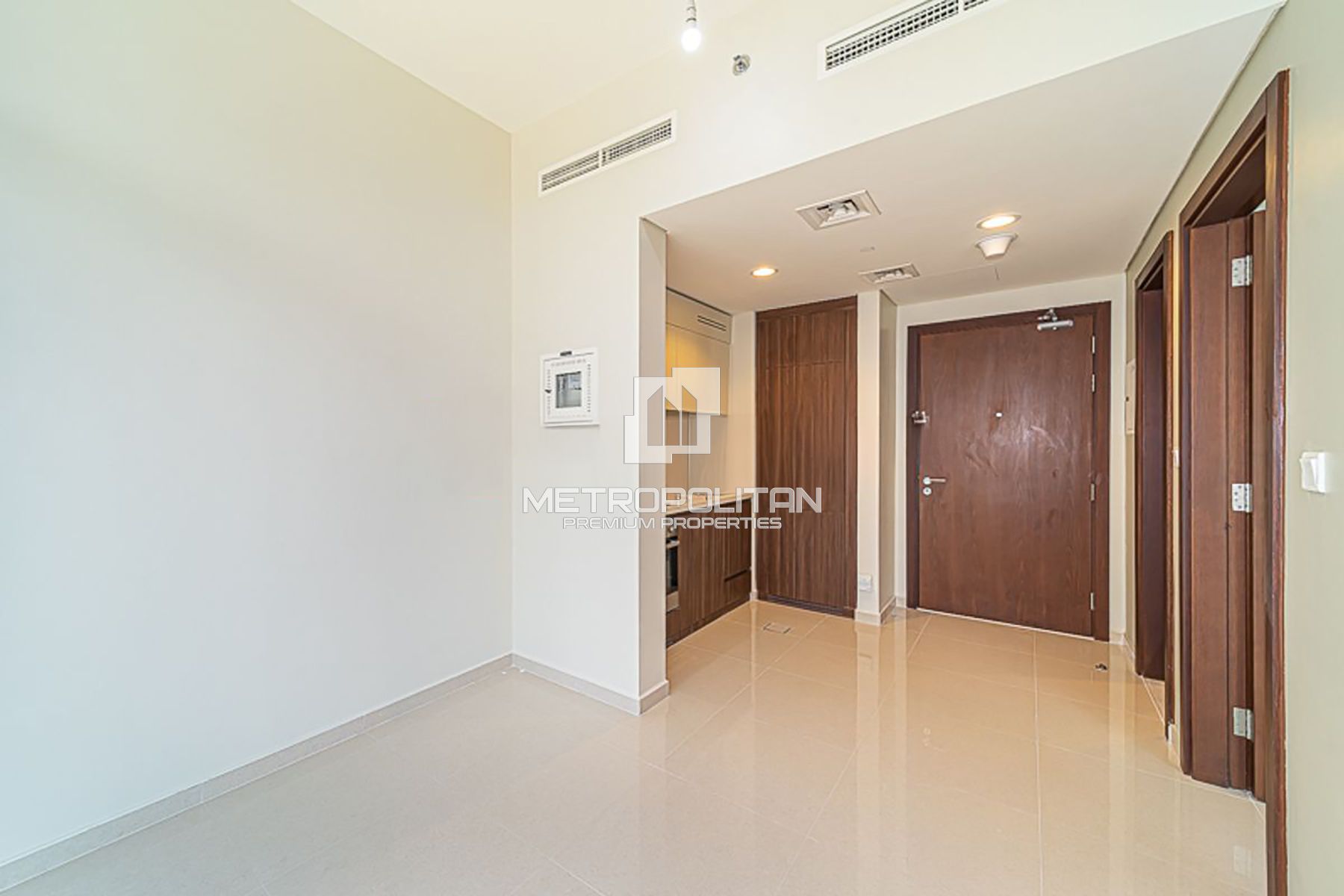 Spacious | Unfurnished | Vacant from November