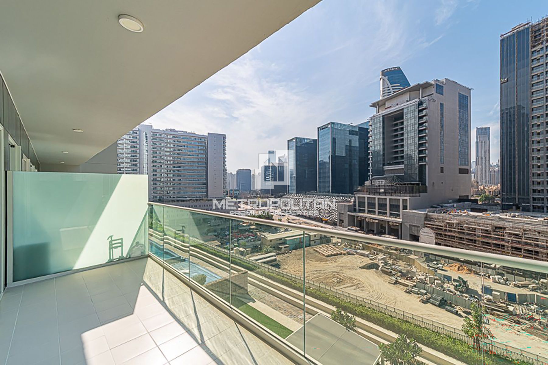 Spacious | Unfurnished | Vacant from November