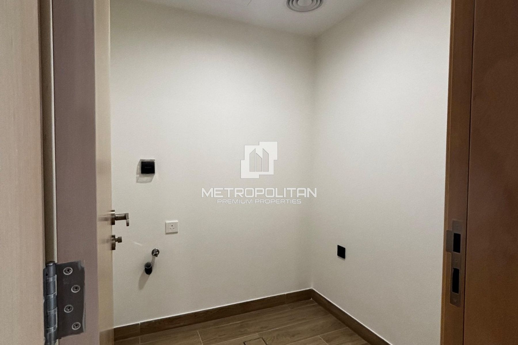 Brand New Unit | Modern Layout | Prime JVC