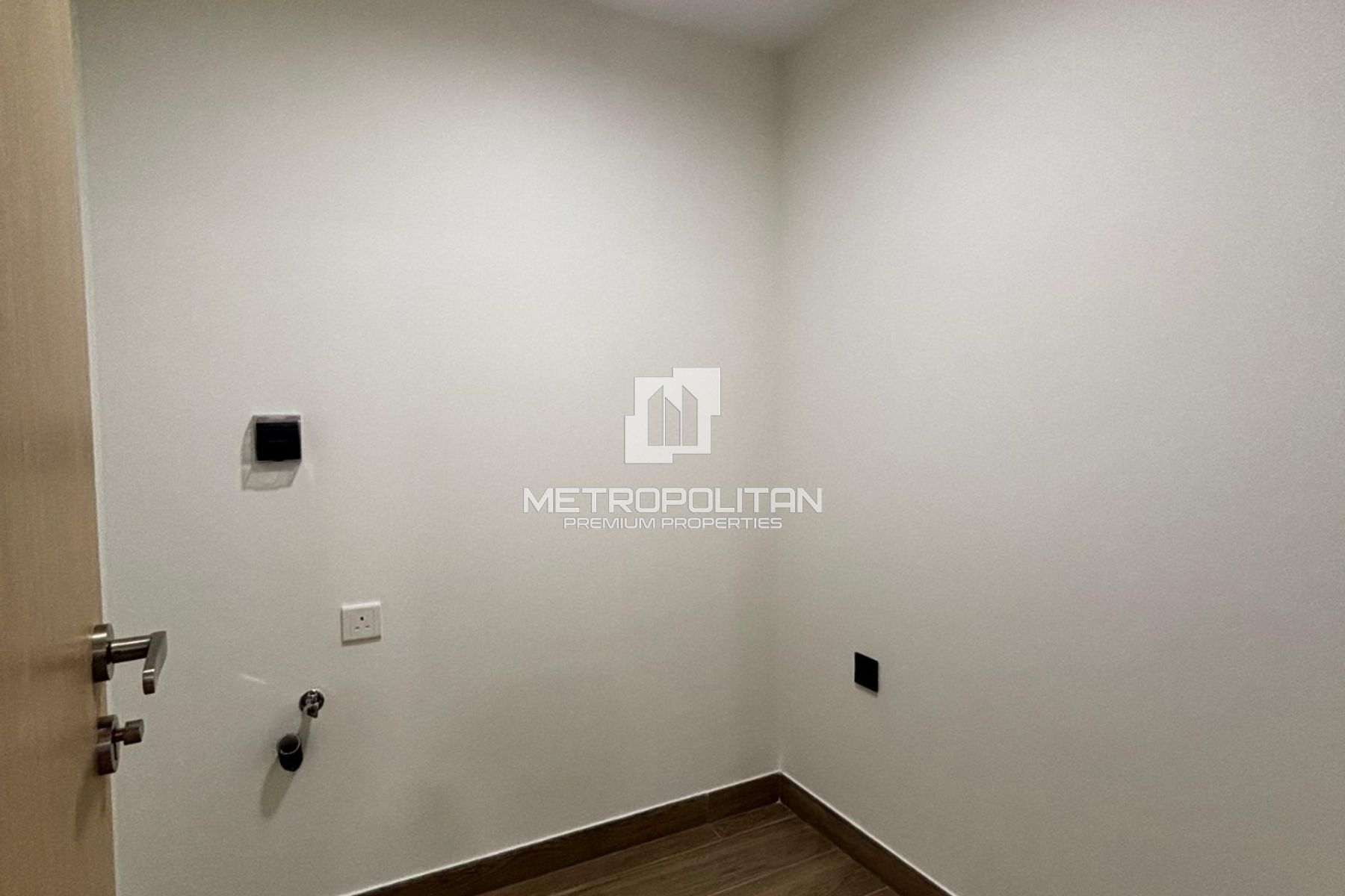 Brand New Unit | Modern Layout | Prime JVC