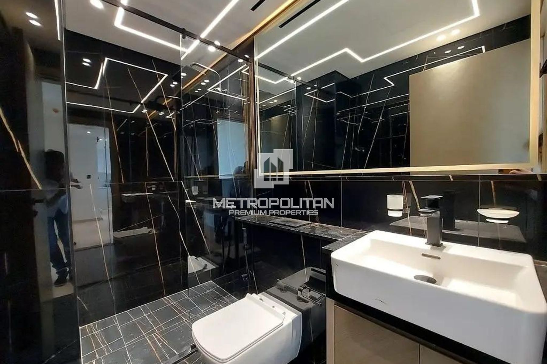 Stylish Apartment | Marina View | Prime Location