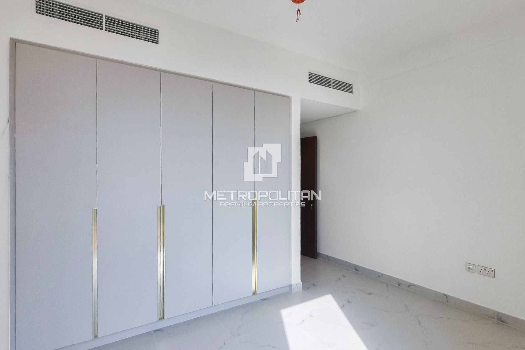 Single Row | Park Facing | Premium Open View