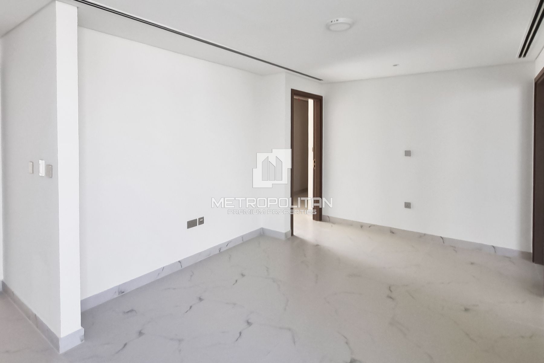 Single Row | Park Facing | Premium Open View