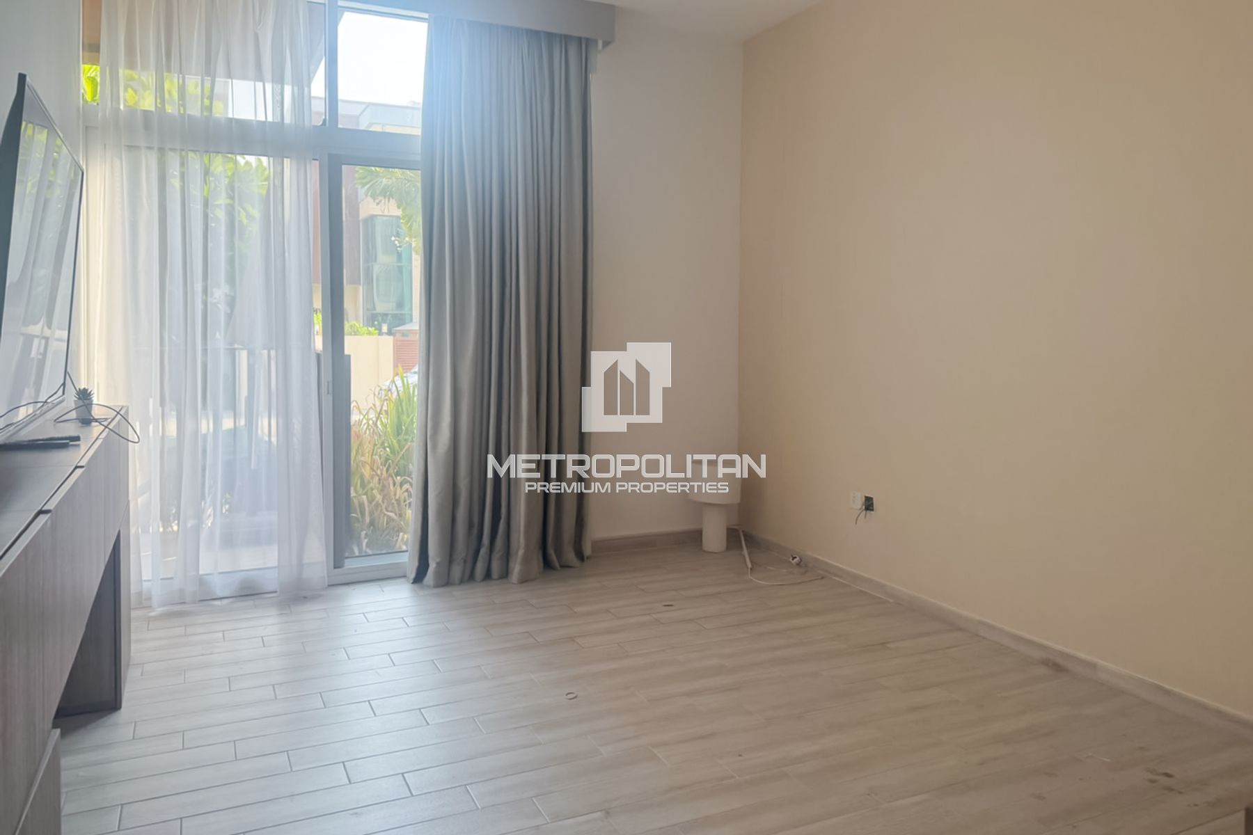 Semi Furnished | Spacious | Unit on the Ground