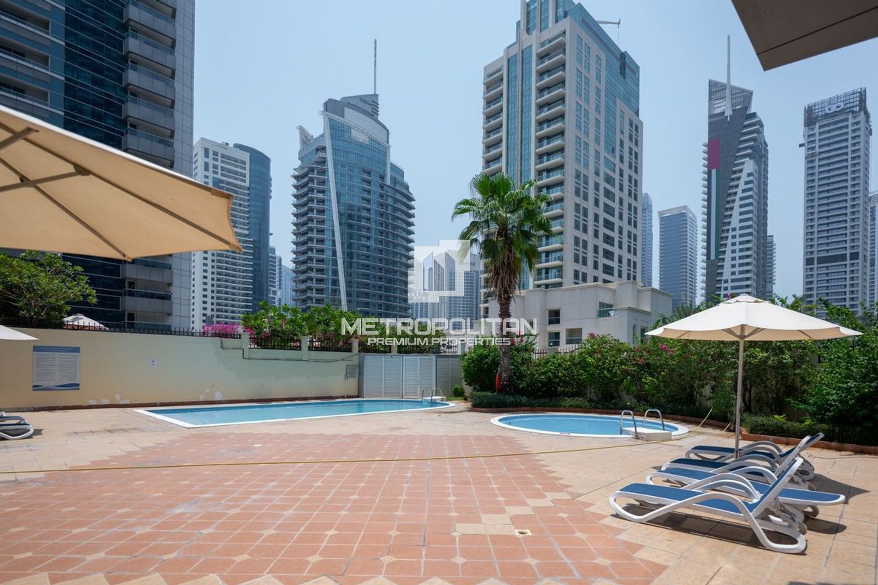 Spacious Studio | Balcony | Bright | Near Metro