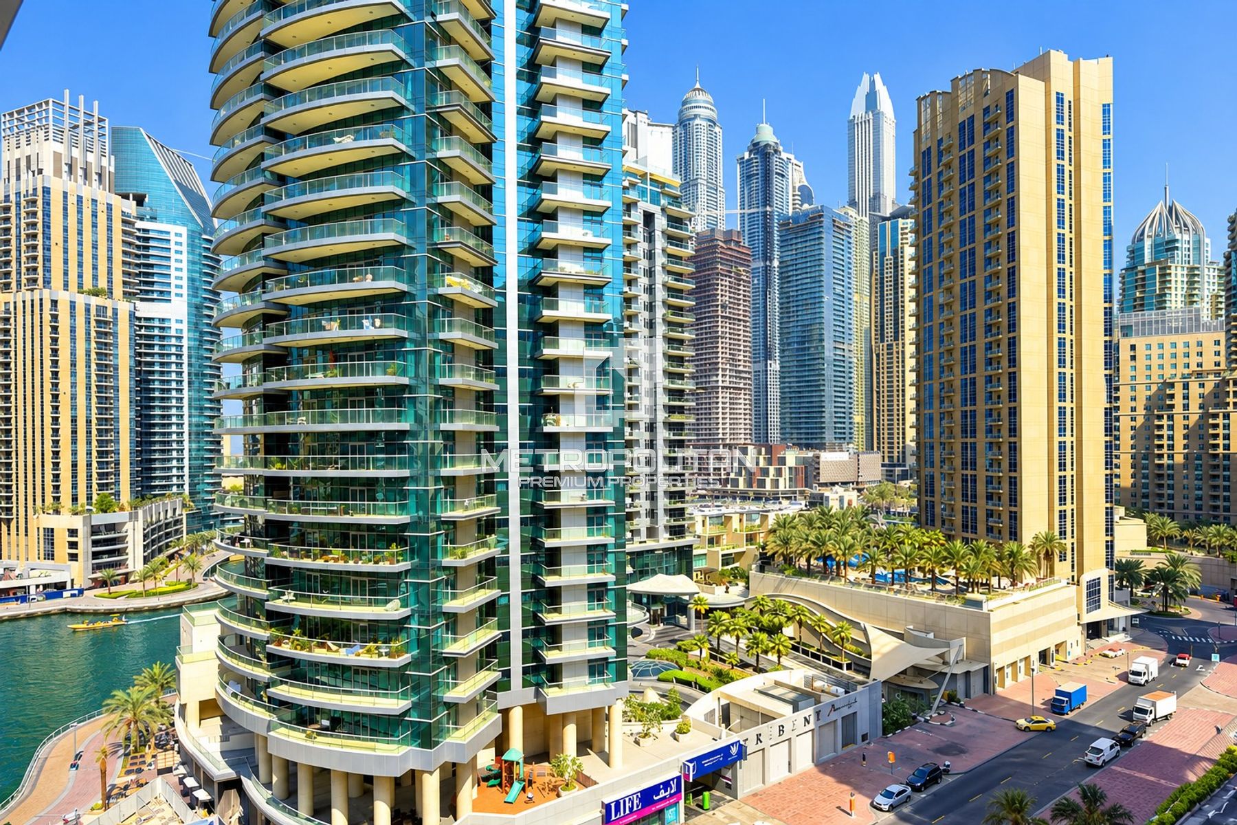Spacious Studio | Balcony | Bright | Near Metro