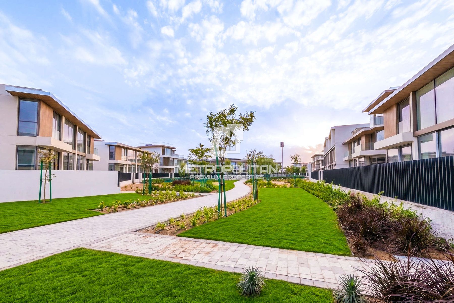 3 BR+Family Room|Ready Soon|Single Row|SD G+2