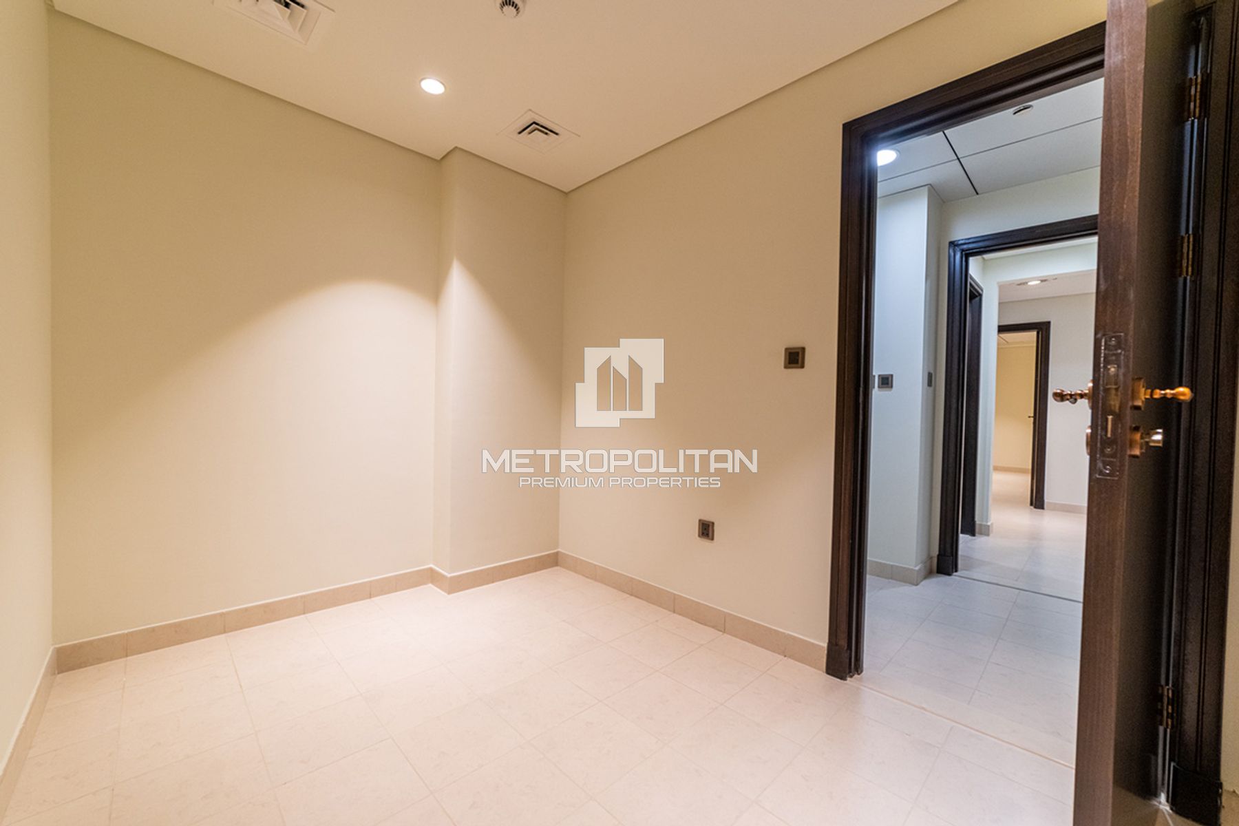 Large 3BR + Study | Unfurnished | Sea View