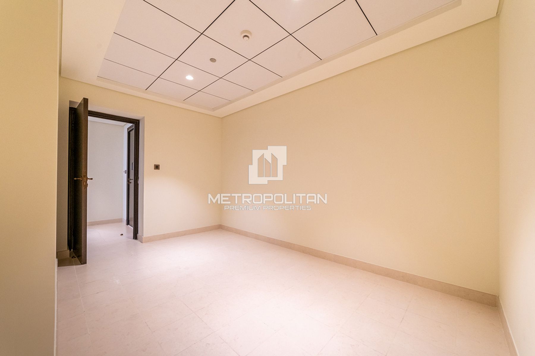 Large 3BR + Study | Unfurnished | Sea View