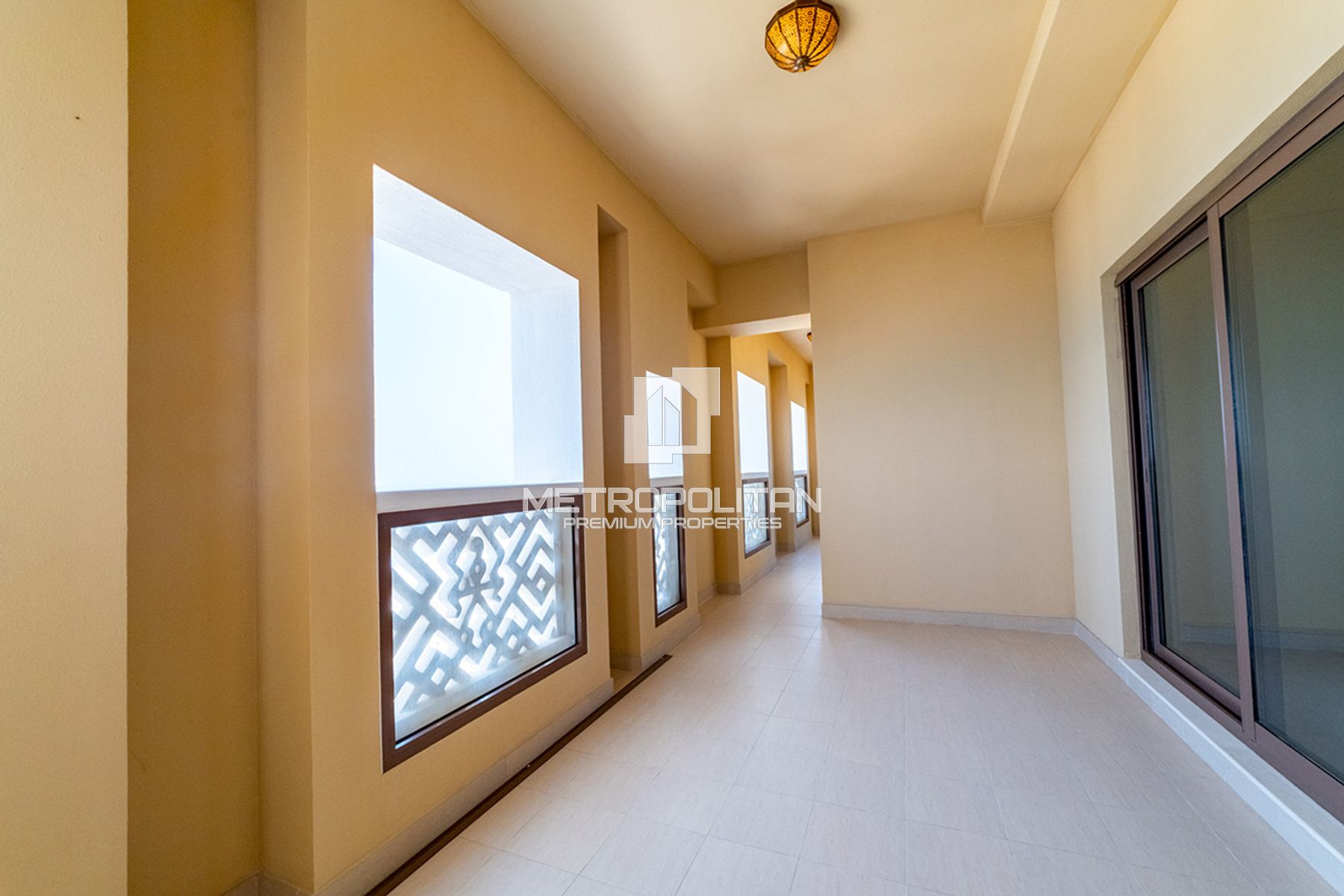 Large 3BR + Study | Unfurnished | Sea View