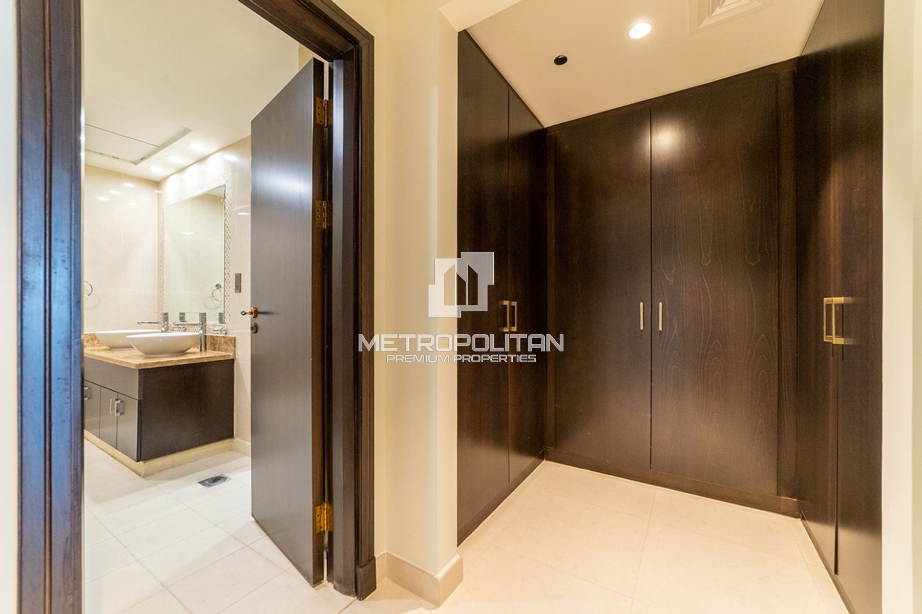 Large 3BR + Study | Unfurnished | Sea View