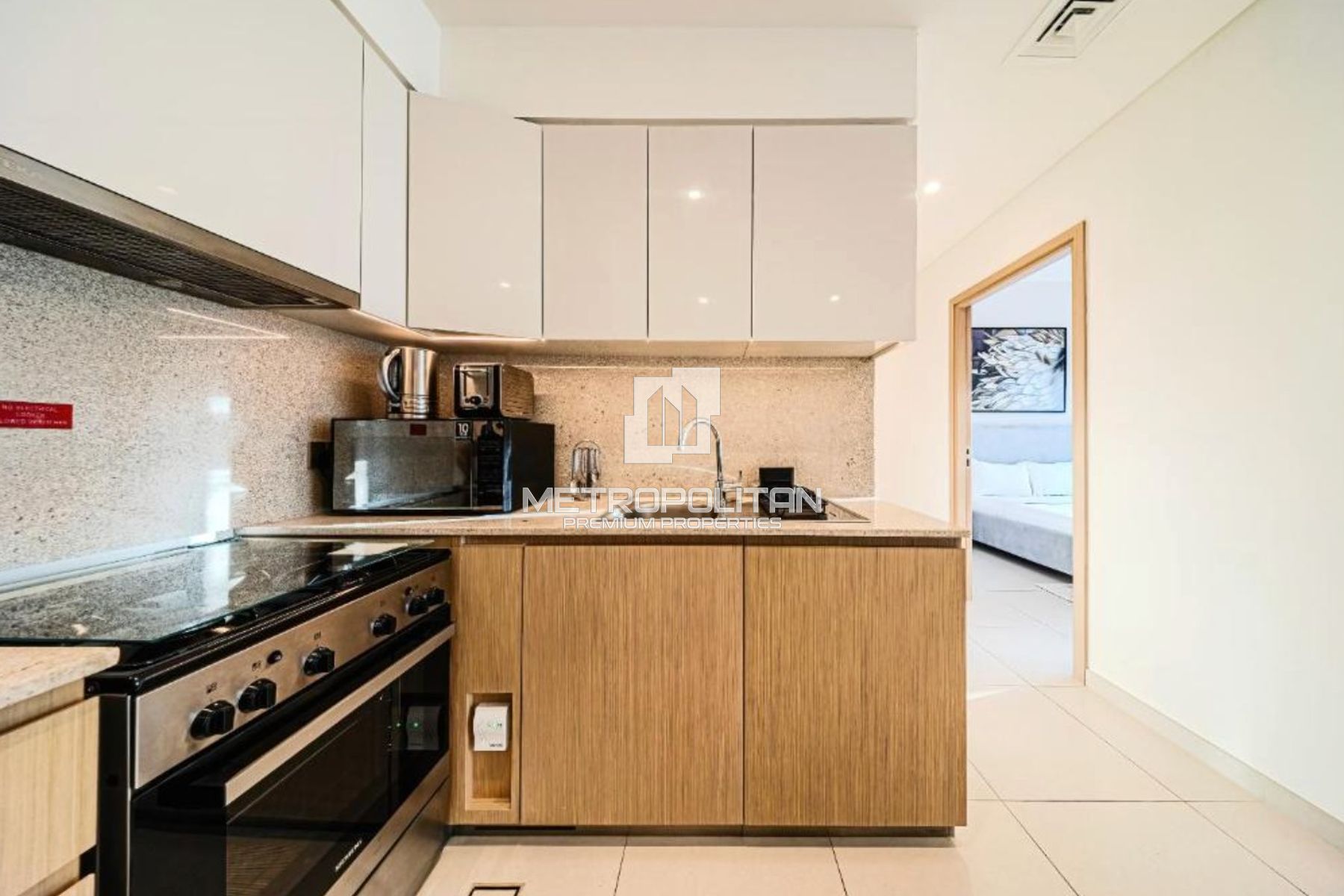 Burj Khalifa View | Fully Furnished | Middle Floor