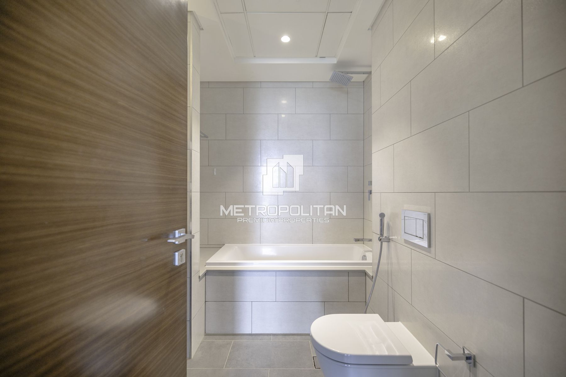 Move Now | Exclusive |Laundry Room|Well Maintained