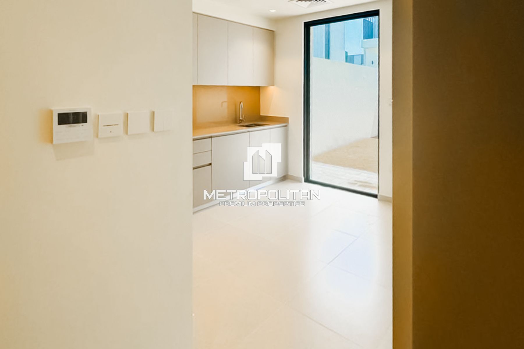 Upto 6 cheques | Close to Amenities | Spacious