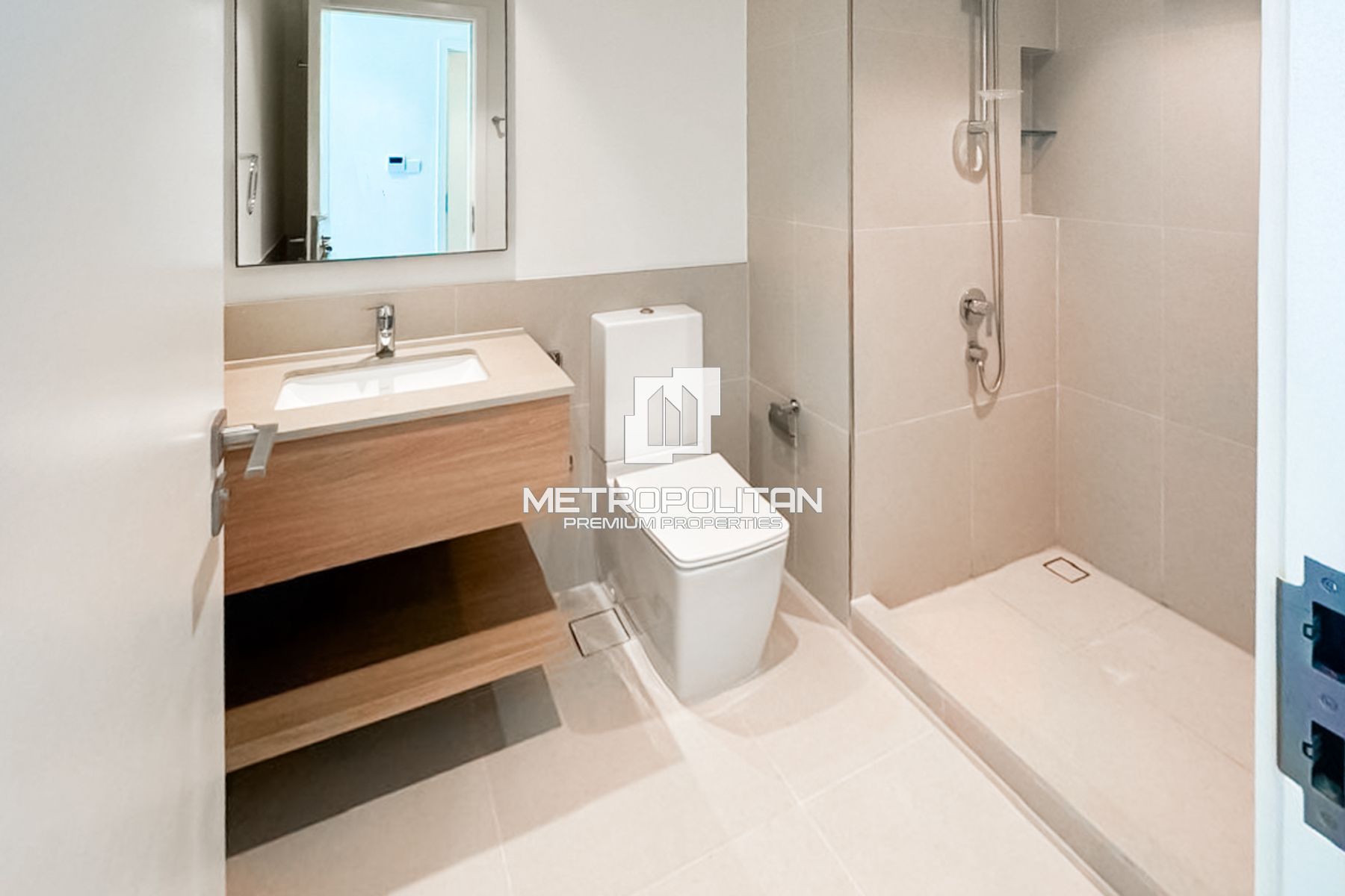 Upto 6 cheques | Close to Amenities | Spacious
