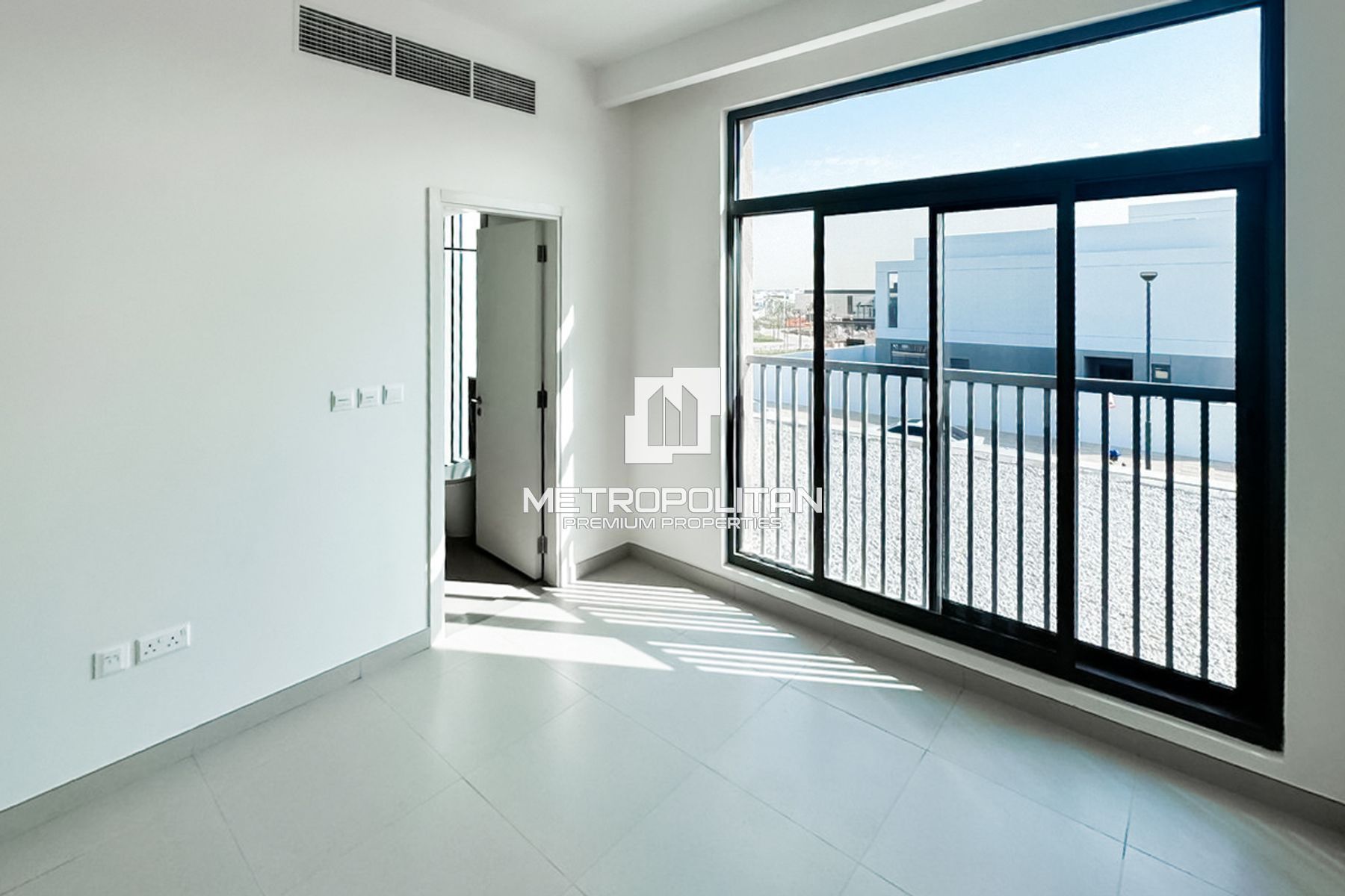Upto 6 cheques | Close to Amenities | Spacious