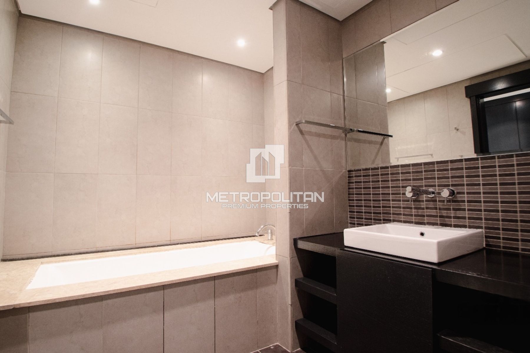 Lake View |Family Living |Multiple Cheques