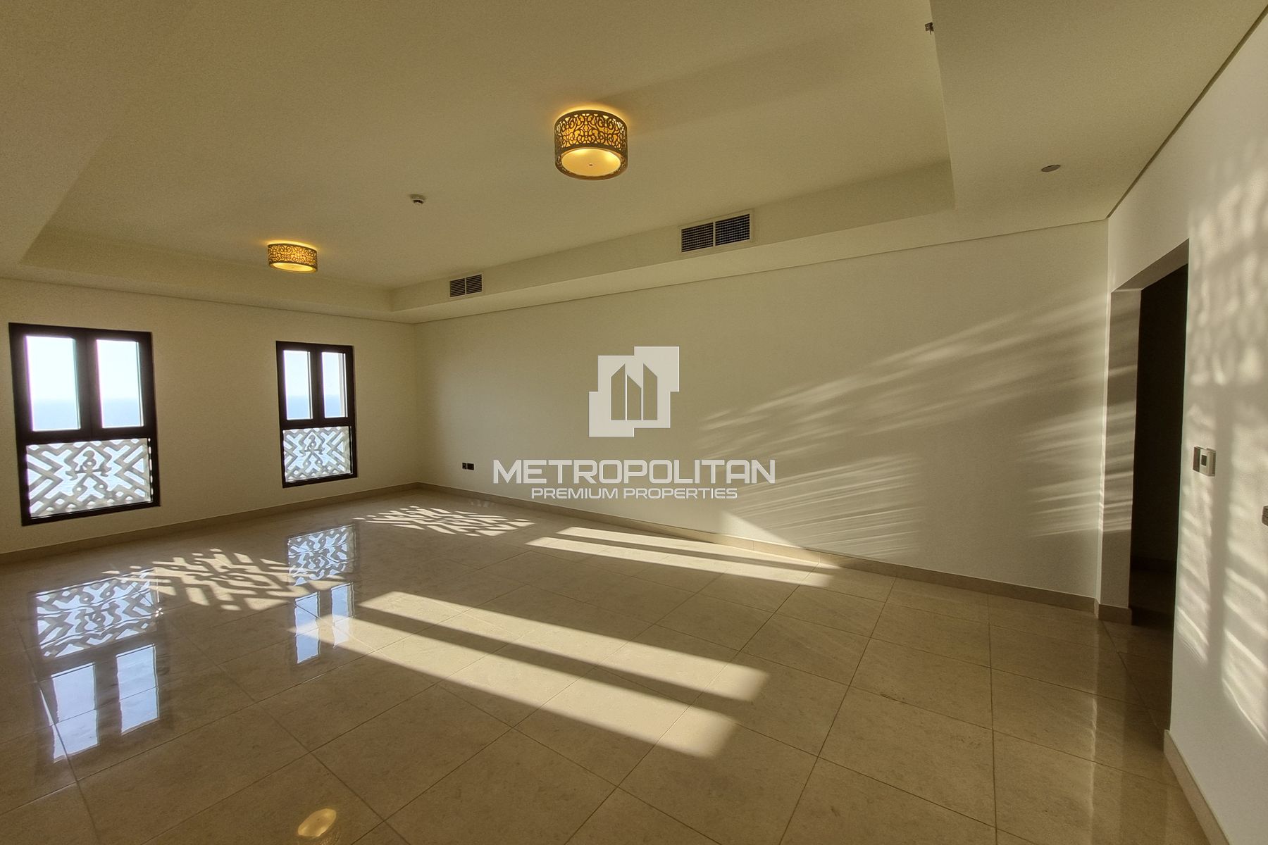 Spacious | Maids| Storage| Vacant| Beach| Sea View