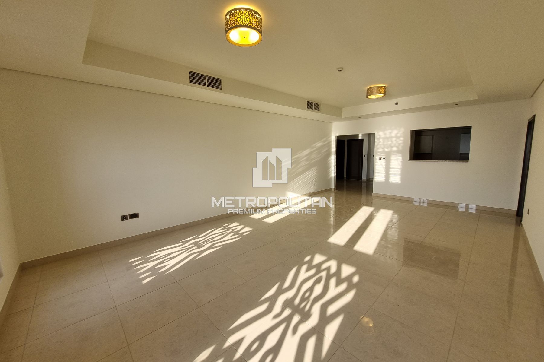 Spacious | Maids| Storage| Vacant| Beach| Sea View