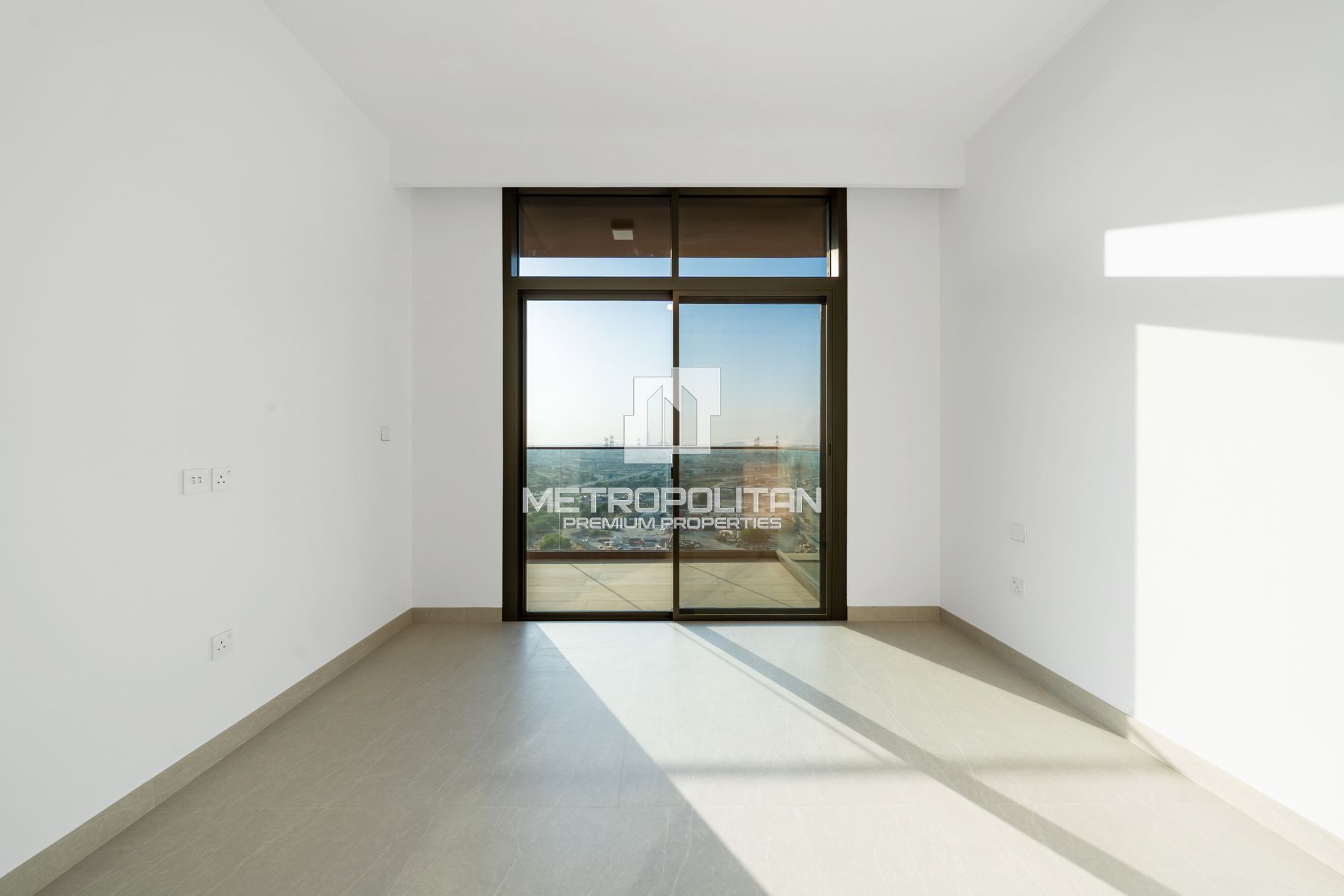 Brand New | Vacant | Modern Living | Mid Floor