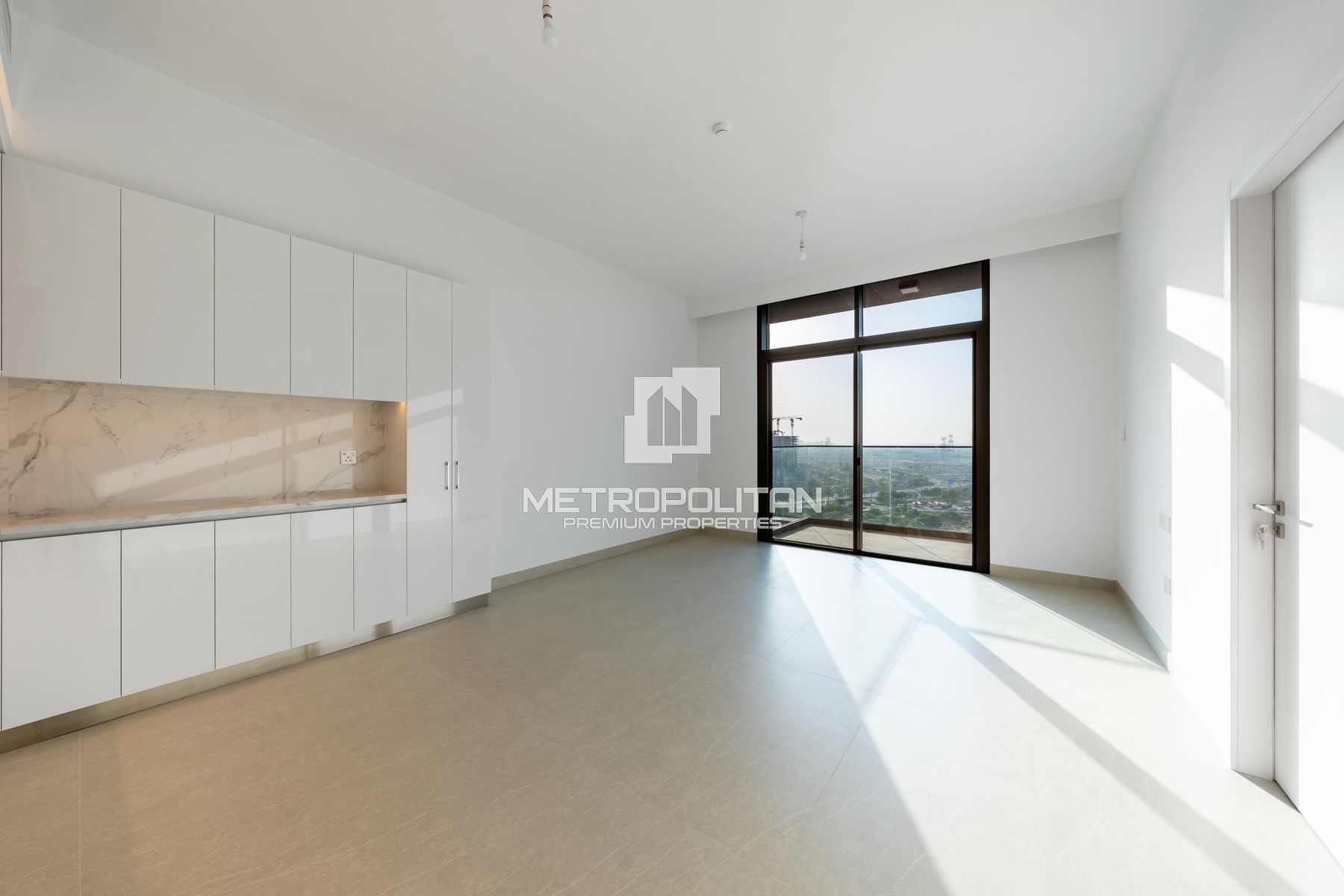 Brand New | Vacant | Modern Living | Mid Floor