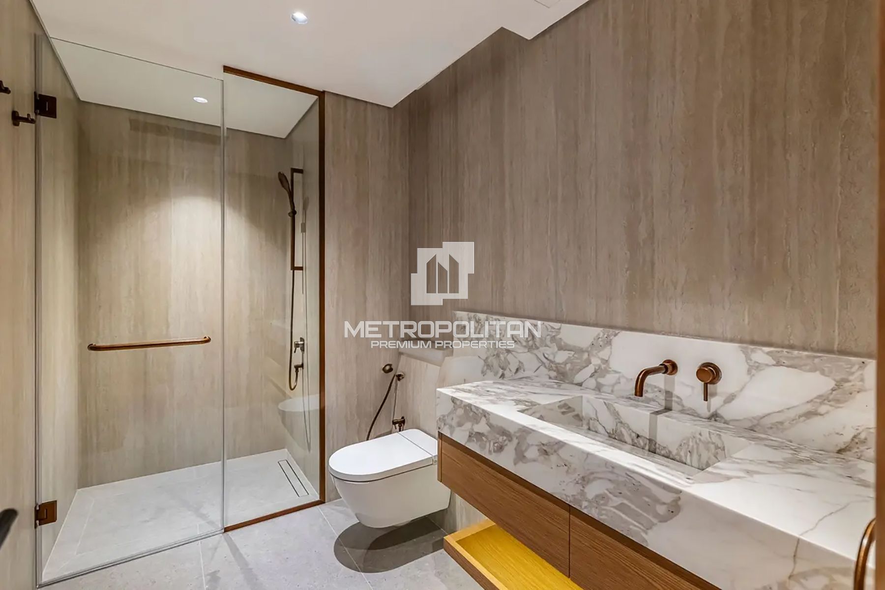 5BR Villa for Rent in Villa Amalfi, Jumeirah - MPR-11201