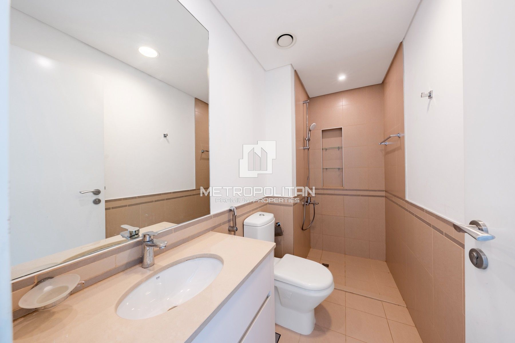 Penthouse Living | 4BR Duplex | All En-suite