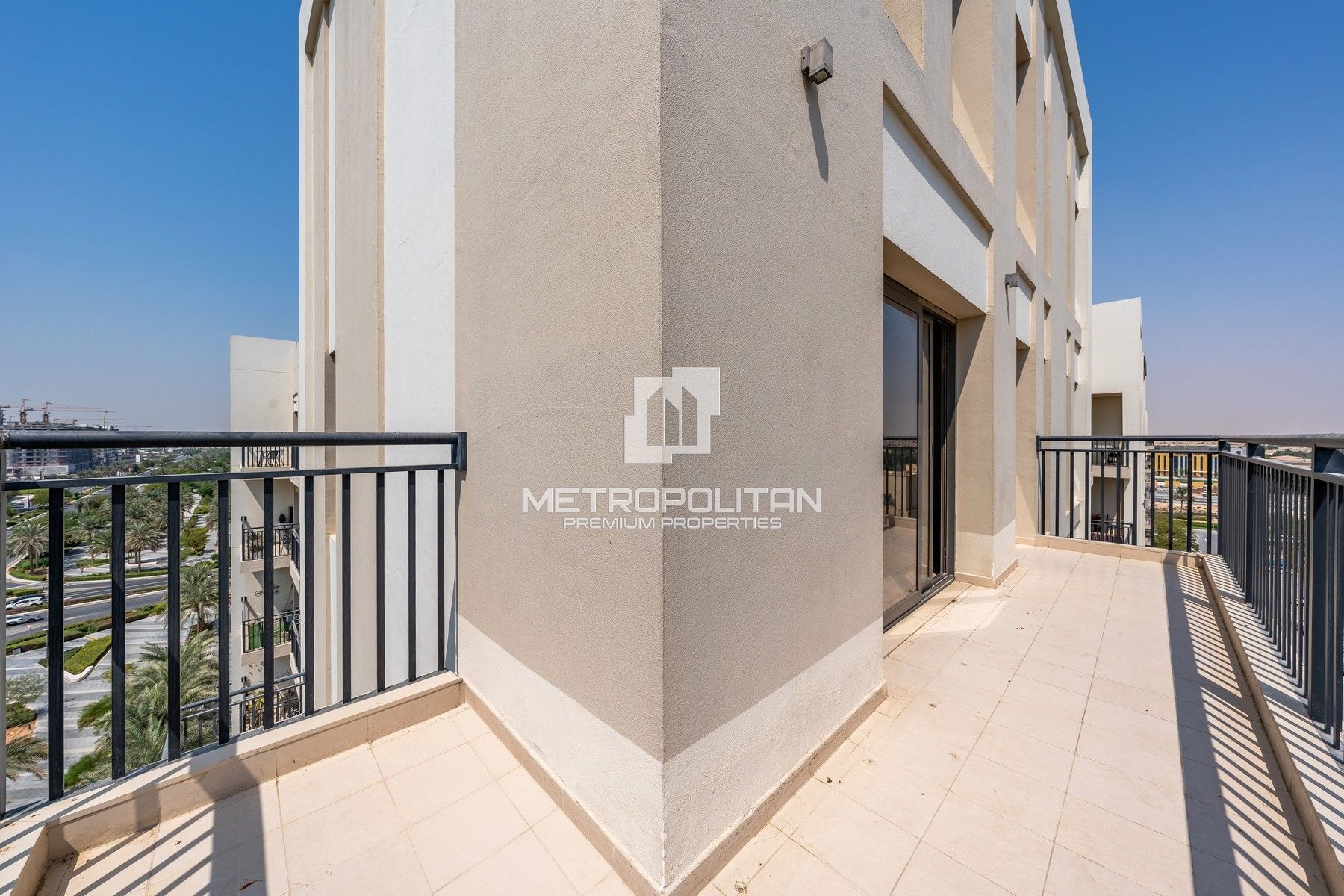 Penthouse Living | 4BR Duplex | All En-suite